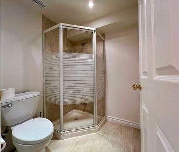 For Lease - 1450 Greenbriar Drive, Oakville, Ontario - Photo 3