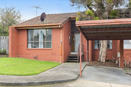 Spacious 2-Bedroom Unit in Prime Thomastown Location - Photo 3