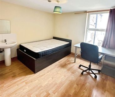 8 bedroom house to rent Talbot Road, Fallowfield, Manchester, M14 - Photo 5