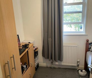 Room in a Shared House, Lockesfield Place, E14 - Photo 2