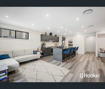 14 Cruikshank Crescent, Riverstone, NSW 2765 - Photo 6