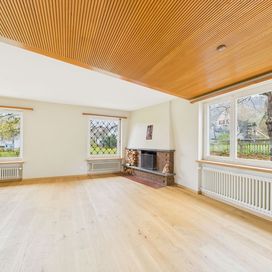 Light and spacious 4.5-room single-family house in Wartau - Photo 1