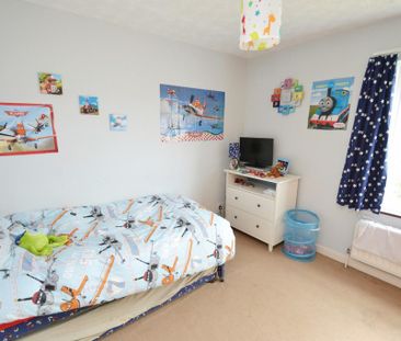 2 bedroom flat to rent - Photo 3