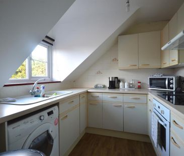 2 bedroom flat to rent - Photo 4