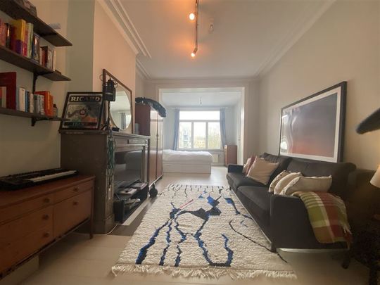 near Avenue Louise - Foto 1