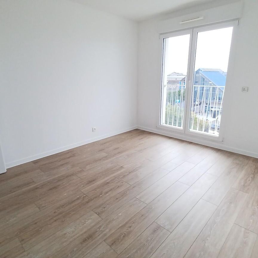 location Appartement T2 DE 41.1m² À ASNIERES - Photo 1