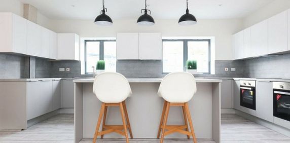 Double Ensuite Room in Modern Property with Shared Amenities - Photo 2