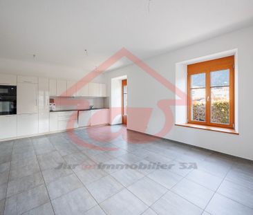 Appartement de 4.5 pièces entièrement rénové avec grande terrasse p... - Photo 1