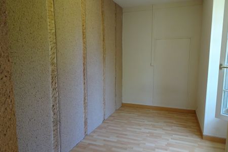 Location Appartement 2 pièces 29m² RODEZ 12000 - Photo 2