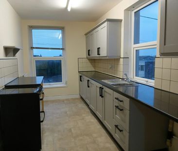 Flat to rent on - Photo 4