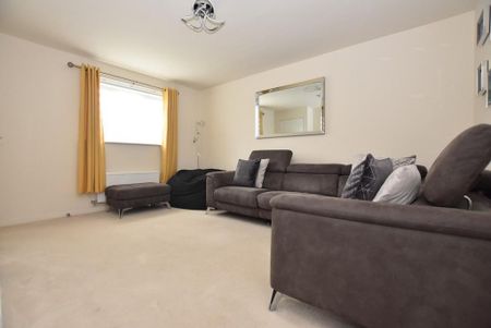 3 bedroom detached house to rent - Photo 4
