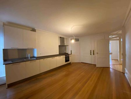 Superbe appartement de caractère de 6 pièces à la Vieille-Ville - Photo 5