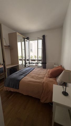 Location Appartement 2 pièces 42m² PARIS 9ème - Photo 3
