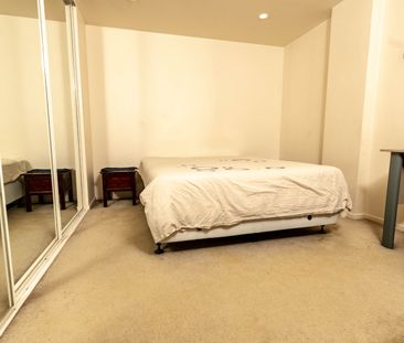 Charming Furnished Apartment for Rent - Photo 4