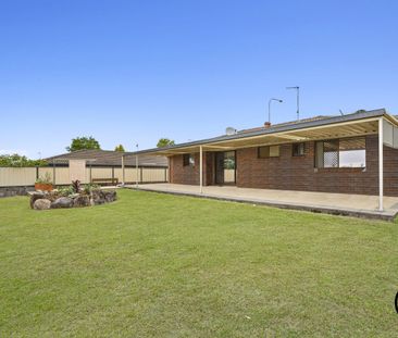 Spacious 4-Bedroom Home in Prime Carrara Location - Photo 6