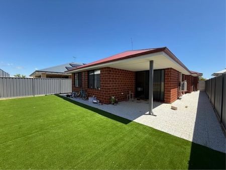 8 York street, Hammond Park - Photo 2