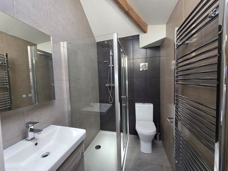 Barn Conversion - Photo 2