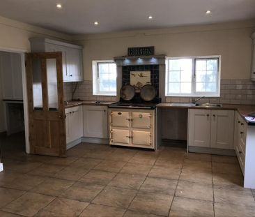 3 bedroom detached house to rent - Photo 3