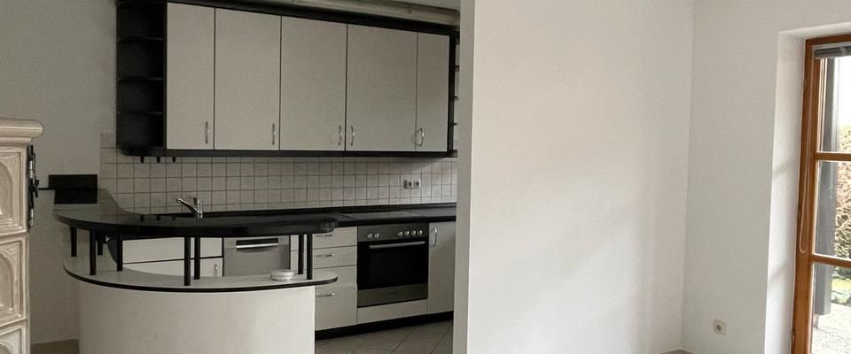 3 Zimmerwohnung mit Terrasse, Garten , Gartenhütte und Tiefgarage - Photo 1