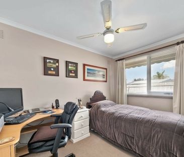 29 Duff Street, Cranbourne VIC - Photo 5
