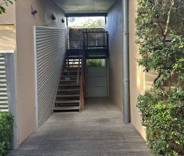 Upper Level 2 Bedrooms in Parkside! - Photo 6