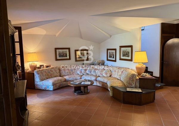 Via Giovanni Agnelli, 82, Forte dei Marmi, Tuscany 55042