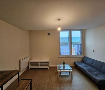 1 bedroom flat to rent - Photo 4