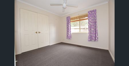 Modern, Spacious & Low-Maintenance unit in a Quiet Croydon Pocket - Photo 3