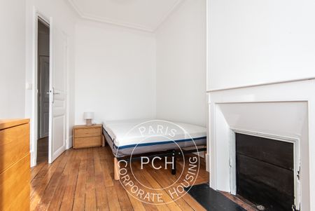 Rue Mathurin Régnier, - Photo 4