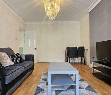 Bowes Road, W3 - Photo 4