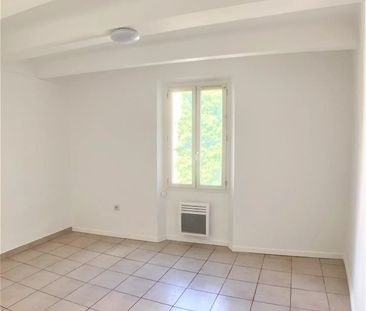 Location Appartement 1 pièce 31m² AURIOL 13390 - Photo 2