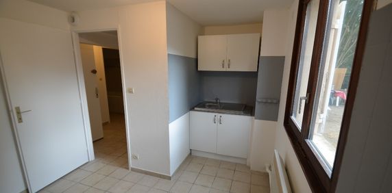 Location Appartement 2 pièces 40m² MOULINS LES METZ 57160 - Photo 2