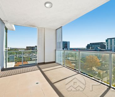 Spacious & Modern 3 Bedroom Apartment On Level 7. Don't Miss Out! - Photo 6