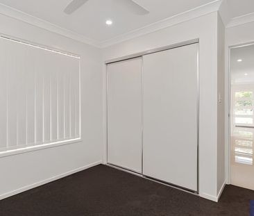 🏡 8 Oakbank Circuit, Burpengary East – Modern Family Living - Photo 6