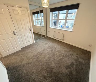 2 bedroom townhouse to rent - Photo 3