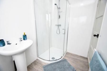 Donnini Place, Durham, DH1 - Photo 4