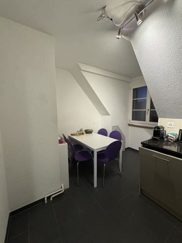 2.5 Zimmer, 64 m², 4. Stock - Foto 2