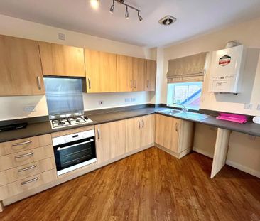 2 bedroom flat to rent - Photo 4