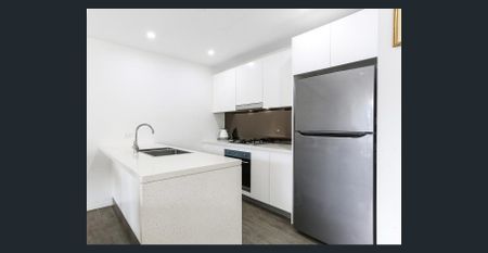 Stunning One Bedroom Apartment For Lease - Photo 3