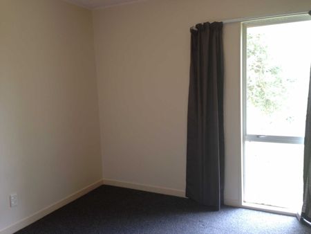 West End - 3 bedrooms - Photo 5