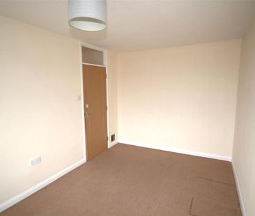 3 bedroom end of terrace house to rent - Photo 5