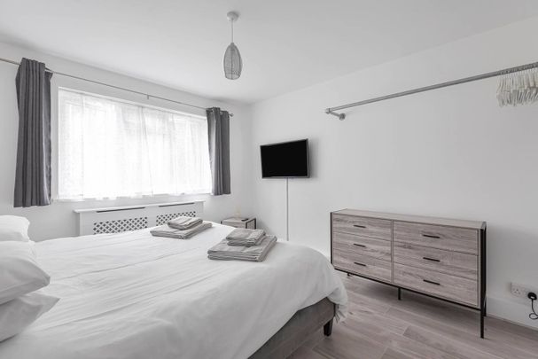 3 Bed Flat, Benson Court, N19 - Photo 1