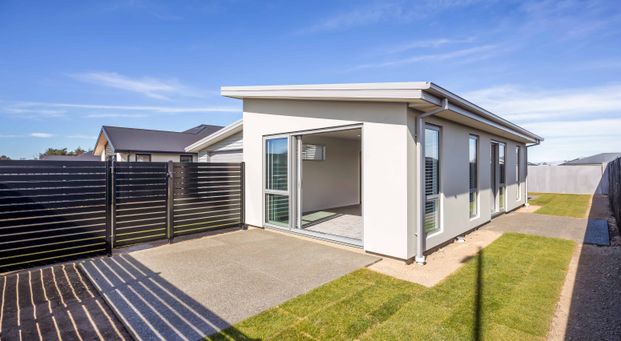 Brand New Home in Bellgrove, Rangiora - 6 Month Lease - Photo 1
