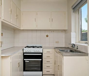 Your Next Move Starts Here – Stylish 1-Bedroom with Parking - Photo 6