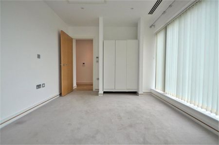 3 bedroom apartment to rent - Photo 2
