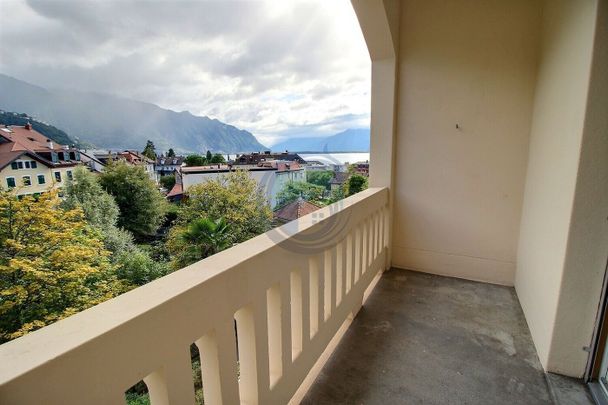 APPARTEMENT DE 2,5 PIÈCES AVEC BALCON ET VUE SUR LE LAC - Foto 1