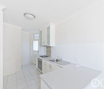 Open the Door to Entertaining in Style - Photo 6