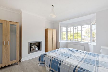 5 bedroom semi-detached house to rent - Photo 2