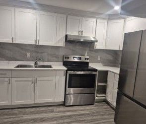 For Lease - 12 Yellow Avens Boulevard, Brampton, Ontario - Photo 4