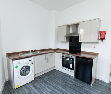 1 Bed Flat, Dovercastle, NG7 - Photo 5